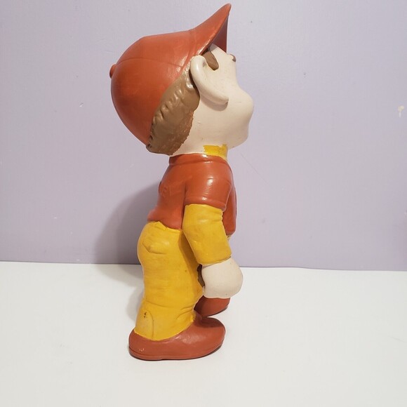 Ceramic Baseball Boy Hat Closed Eyes Figurine 11"×5"×4" - Picture 5 of 11